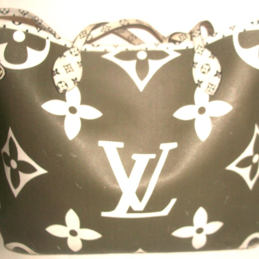 Huge PVC Shoulder Tote in Style of Monogram Shoulder Tote NOT Louis Vuitton - Picture 5 of 11